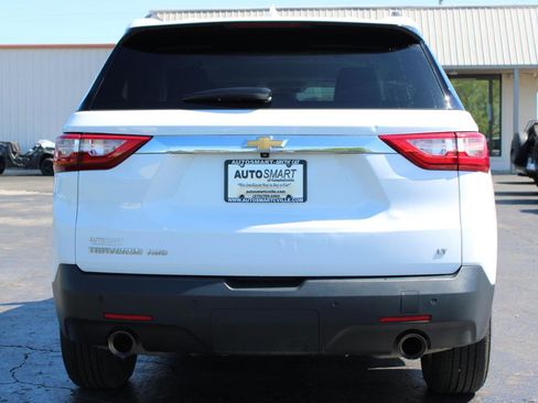 Used 2020 Chevrolet Traverse LT w/ Driver Confidence II Package image 5