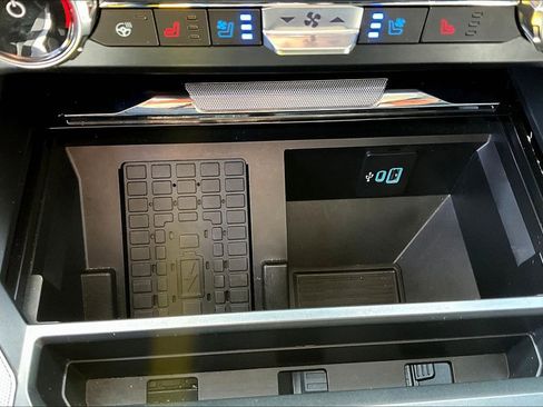 Used 2024 Ford F250 Lariat image 34