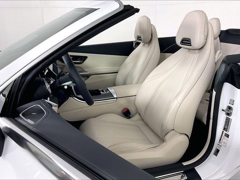 New 2026 Mercedes-Benz CLE 450 4MATIC Cabriolet image 9