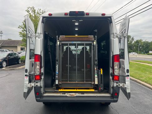 Used 2016 RAM ProMaster 2500 w/ Premium Appearance Group image 14