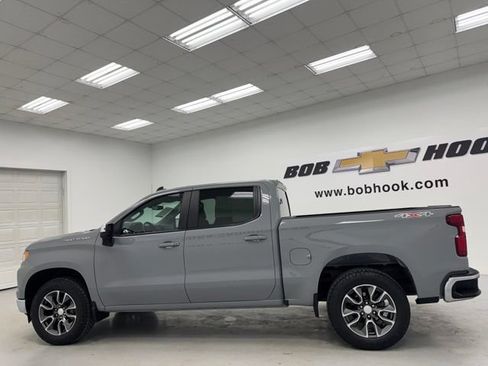 Used 2024 Chevrolet Silverado 1500 LT AWD/4WD image 6