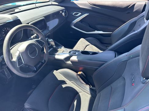 Used 2022 Chevrolet Camaro ZL1 RWD image 11