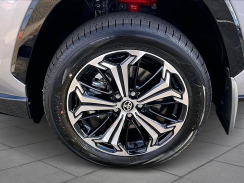 Certified 2025 Toyota RAV4 XSE w/ Premium Package image 9