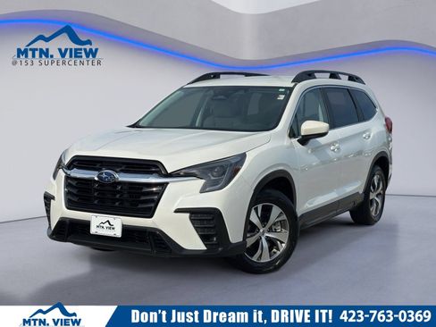 Used 2025 Subaru Ascent Premium AWD/4WD image 1