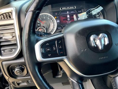 Used 2019 RAM 1500 Big Horn RWD image 24
