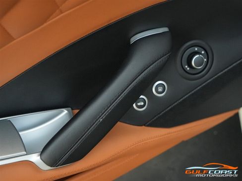 Used 2017 Ferrari California T RWD image 21