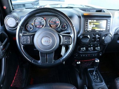 Used 2017 Jeep Wrangler Unlimited Rubicon image 21