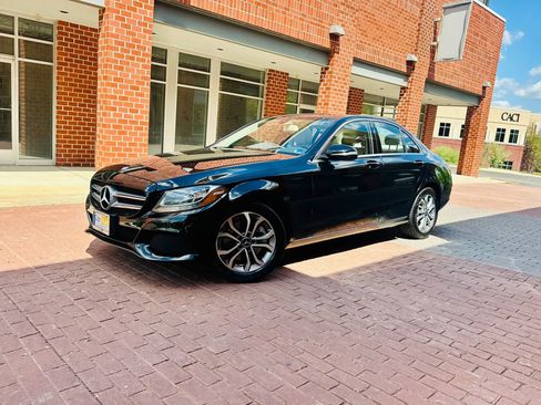 Used 2016 Mercedes-Benz C 300 4MATIC Sedan image 3