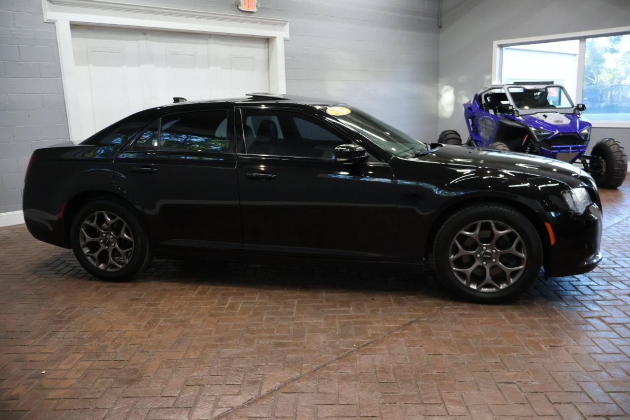 Used 2015 Chrysler 300 S w/ 300S Premium Group AWD/4WD image 7