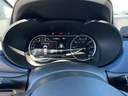 New 2025 Nissan Versa SV w/ Trunk Package image 28