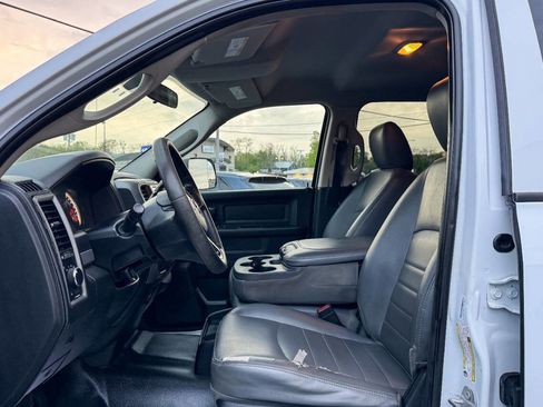 Used 2017 RAM 3500 Tradesman image 14