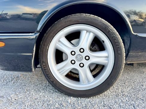 Used 1998 Jaguar XJ8 RWD image 7