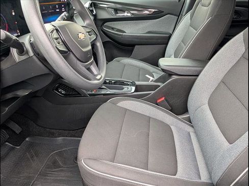 Used 2025 Chevrolet TrailBlazer LT w/ Driver Confidence Package image 10