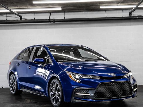 Used 2020 Toyota Corolla XSE FWD image 7
