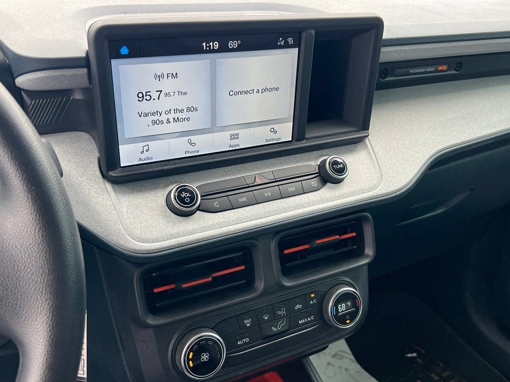 Used 2022 Ford Maverick XLT FWD image 17