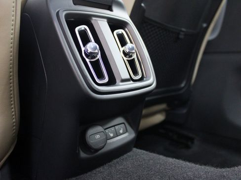 Used 2021 Polestar Polestar 2 image 22