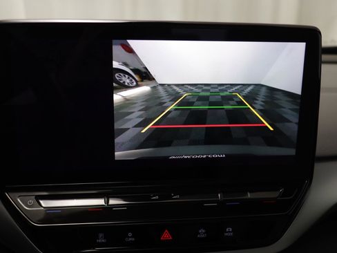 Used 2022 Volkswagen ID.4 Pro S image 9