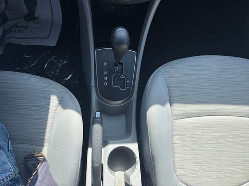 Used 2016 Hyundai Accent SE image 21