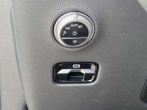 Certified 2024 Mercedes-Benz GLC 300 image 21