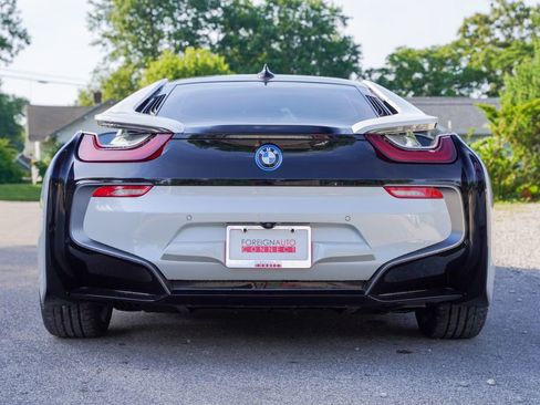 Used 2017 BMW i8 AWD/4WD image 7