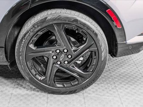 Used 2024 Chevrolet Equinox EV RS w/ Active Safety Package 3 FWD image 36