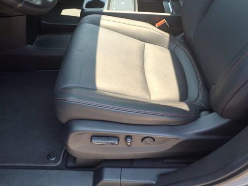 Used 2025 Honda Odyssey Sport-L image 14