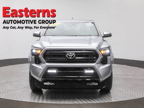 Used 2024 Toyota Tacoma SR5 RWD image 2