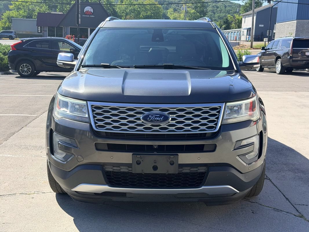 Used 2017 Ford Explorer Platinum AWD/4WD image 9