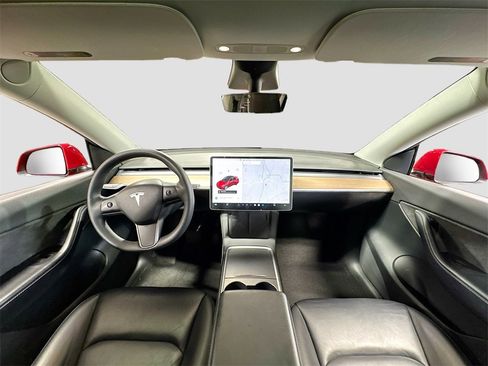 Used 2021 Tesla Model Y Long Range image 15