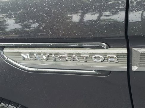 Used 2023 Lincoln Navigator L Reserve AWD/4WD image 29