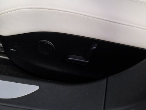 Used 2018 Tesla Model S P100D image 33