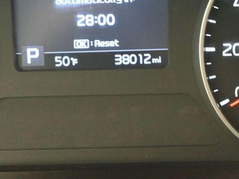 Used 2023 Kia Seltos S w/ Navigation Package image 14