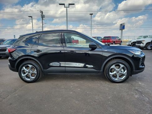 Used 2025 Ford Escape ST-Line image 3