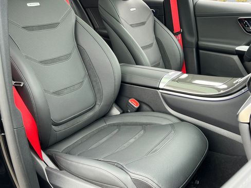 Used 2025 Mercedes-Benz GLC 63 AMG S w/ Driver Assistance Package image 18