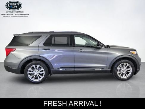 Used 2023 Ford Explorer Limited w/ Limited Technology Package AWD/4WD image 2