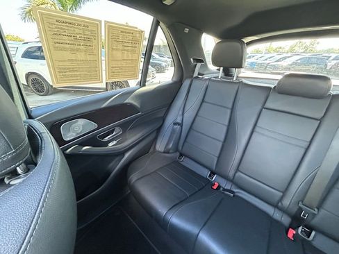 Used 2022 Mercedes-Benz GLE 350 w/ Premium Package image 12