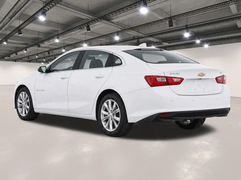 Used 2024 Chevrolet Malibu LT FWD image 3