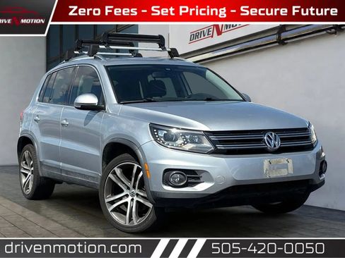 Used 2017 Volkswagen Tiguan SEL image 1
