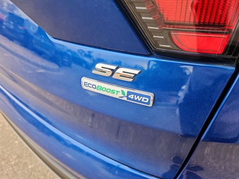 Used 2017 Ford Escape SE w/ Equipment Group 201A image 12