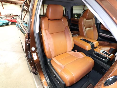 Used 2014 Toyota Tundra 1794 Edition image 18