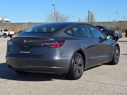 Used 2023 Tesla Model 3 Standard Range image 5