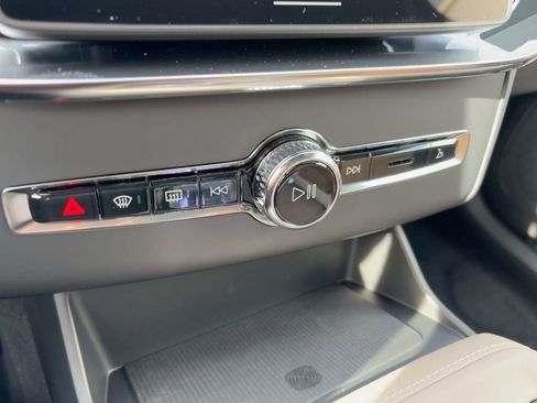 New 2026 Volvo XC90 T8 Plus image 17