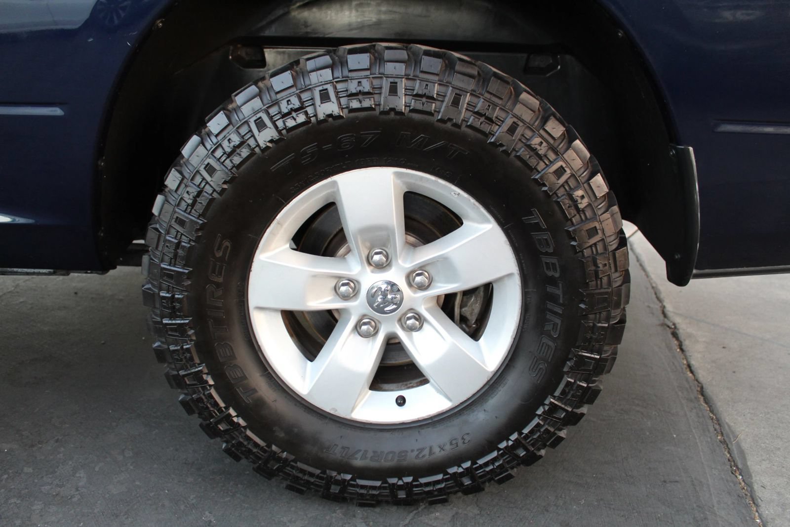 Used 2018 RAM 1500 Express RWD image 33