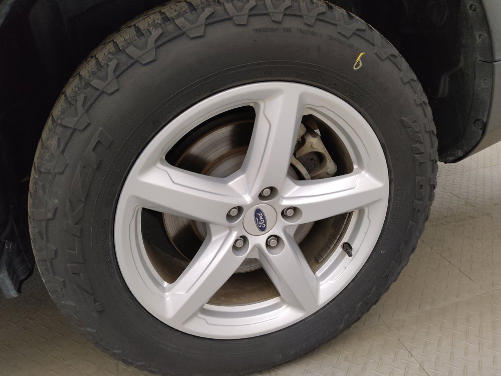 Used 2018 Ford Explorer 4WD w/ Class II Trailer Tow Package image 31