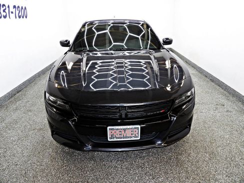 Used 2018 Dodge Charger GT image 2