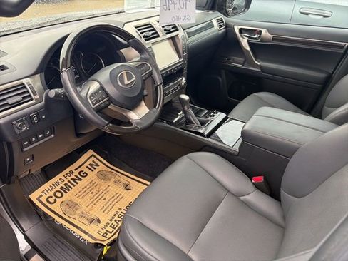 Used 2021 Lexus GX 460 Premium w/ Premium Package AWD/4WD image 9