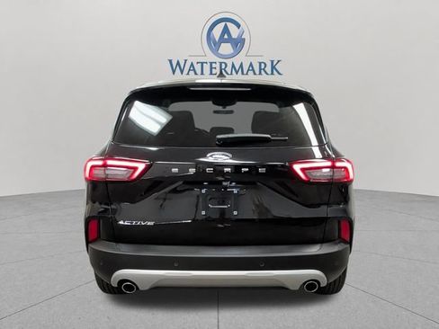 Used 2025 Ford Escape Active w/ Active Premium Tech Pack FWD image 4