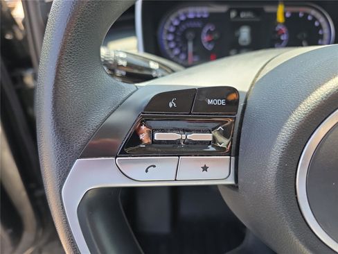 Certified 2022 Hyundai Tucson SE AWD/4WD image 35