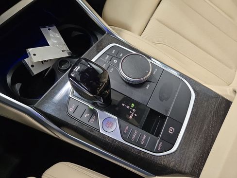 Used 2022 BMW 330i xDrive Sedan w/ Driving Assistance Package image 26