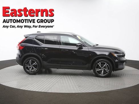 Used 2024 Volvo XC40 B5 Core AWD/4WD image 46